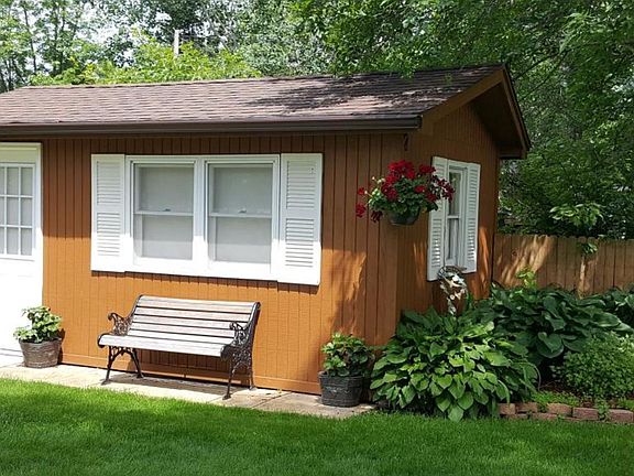2nd image of 27536 Lakewood Dr NW
