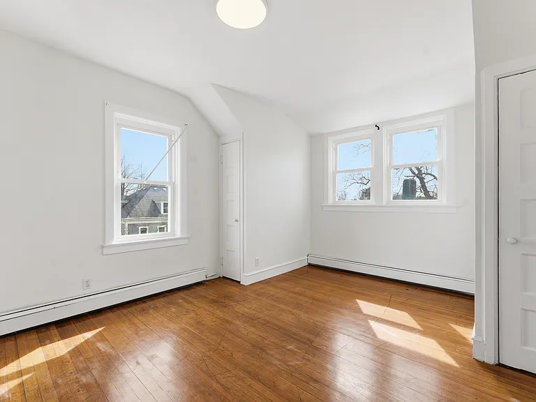 133 Ontario St #3 — Photo 5