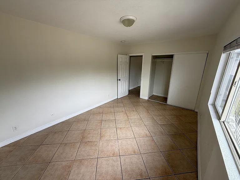 4357 Lowell Ave #3 — Photo 5