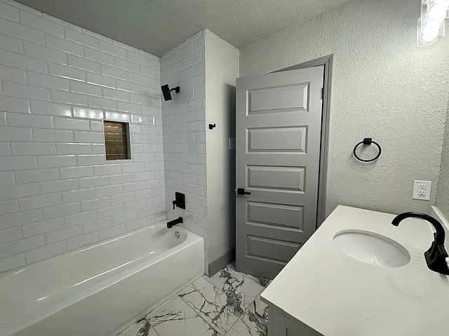 527 Saratoga Dr #B — Photo 11