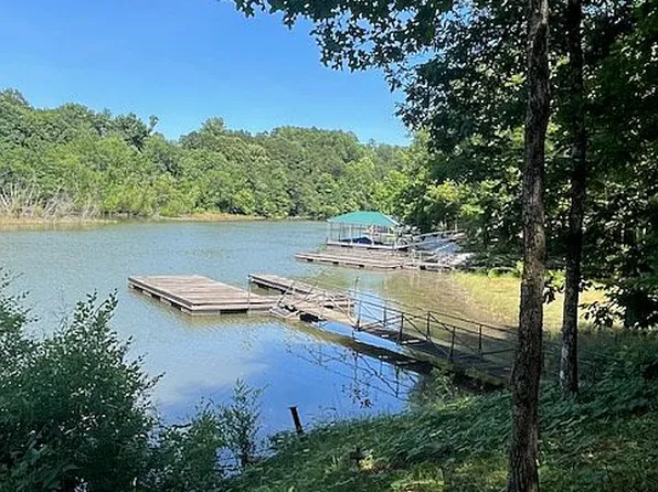 133 Rivoli Point Rd, Westminster, SC 29693