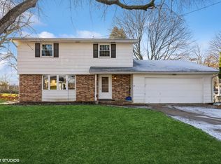 8400 Prairie Ave, Urbandale, IA 50322