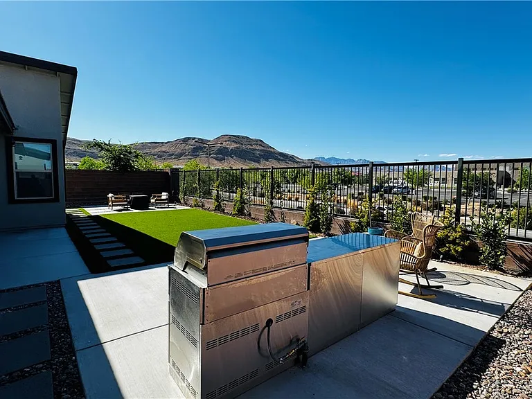 9836 Starlight Ridge Ave — Photo 47