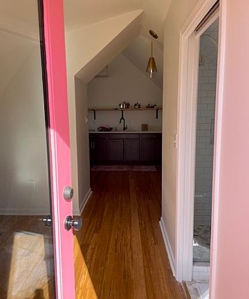3rd image of 5101 Paris Ave