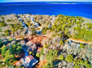 55 Old North Rd, Pocasset, MA 02559