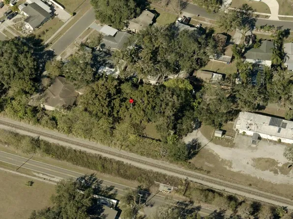 122 E CLAY Avenue, Brandon, FL 33510