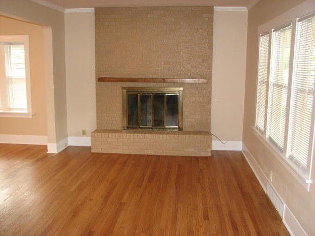 2nd image of 103 N 8th St
