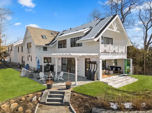 9 Cudlipp Street, Norwalk, CT 06853