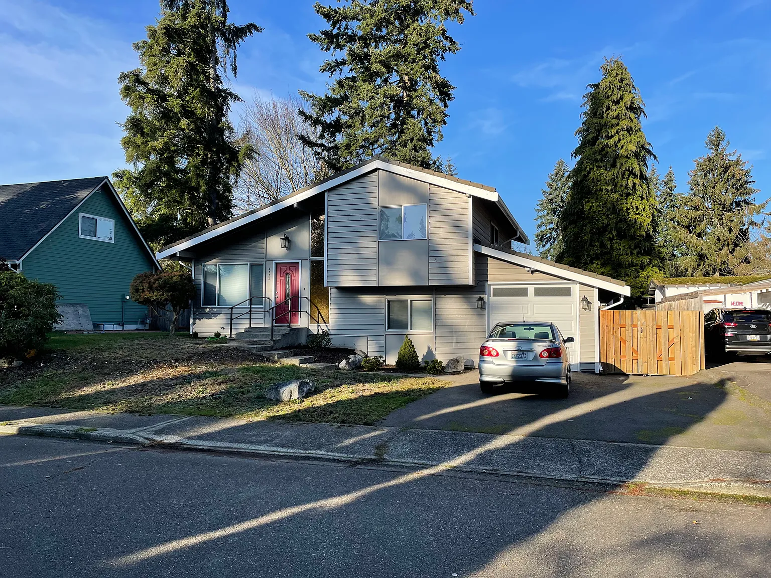 4332 S 300th St photo 1