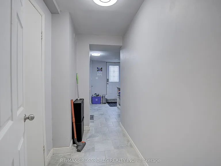 2 Viceregal Ct #BASEMENT — Photo 18