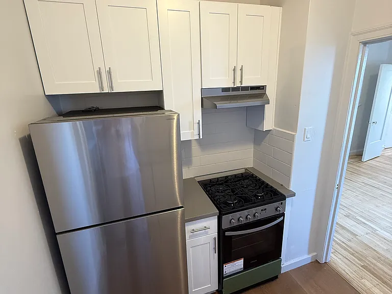 1429 Leavenworth St #104 — Photo 12