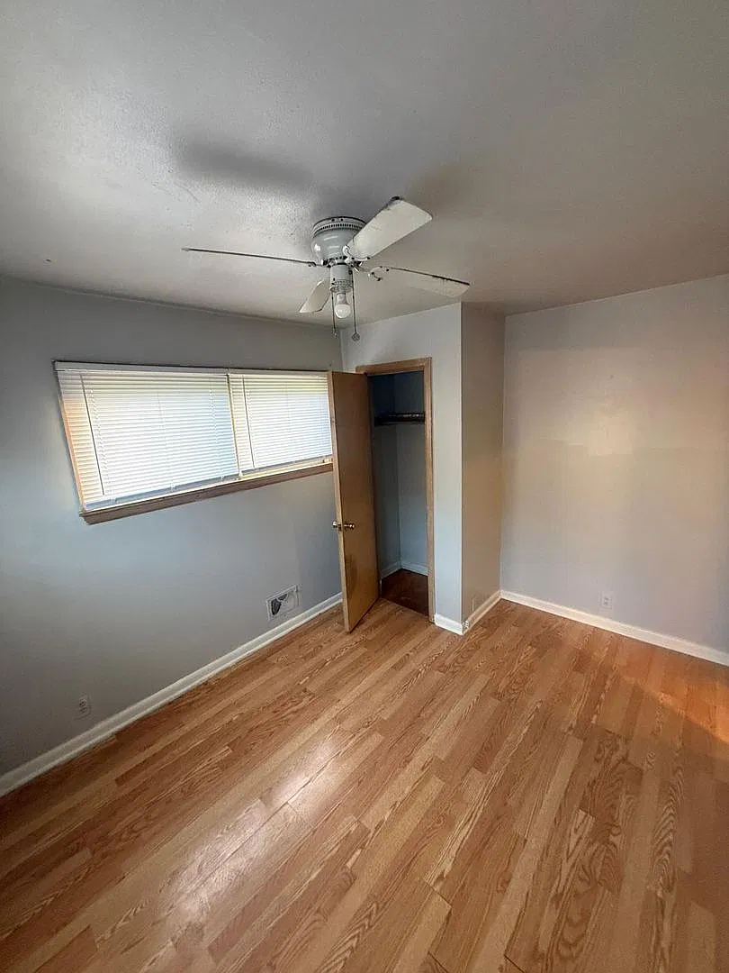 1613 W. Bolivar St — Photo 4
