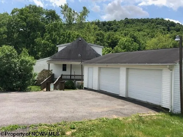 533 Meadow Ave, Mannington, WV 26582