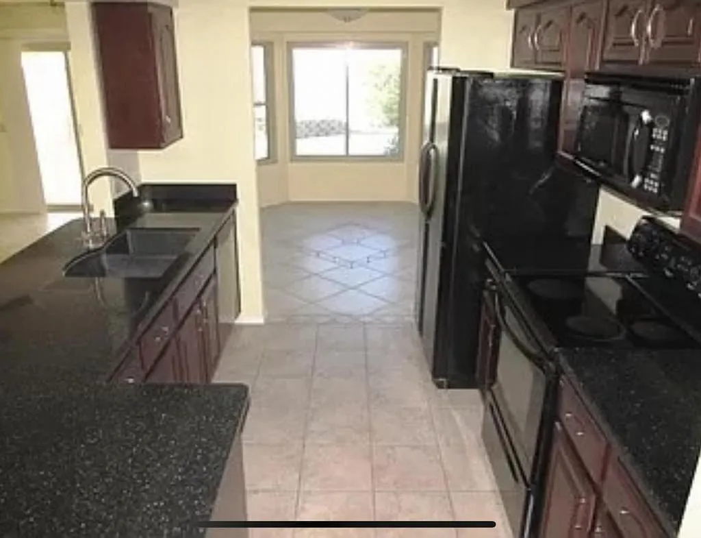 3250 W Helena Drive — Photo 4