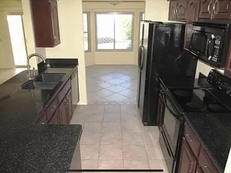 3250 W Helena Dr — Photo 4