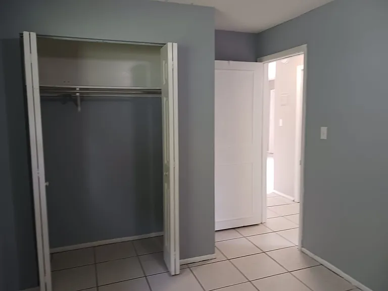1905 Kelley Ave #3 — Photo 24