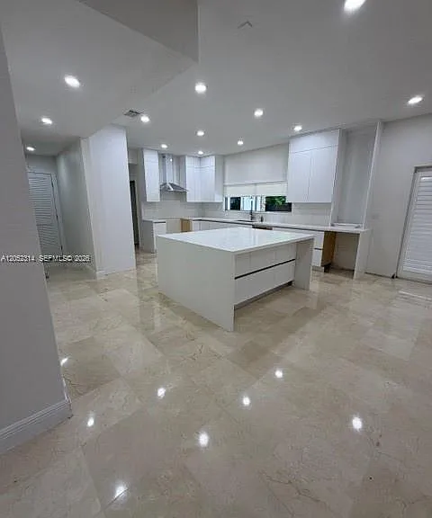 10425 SW 62nd St — Photo 8