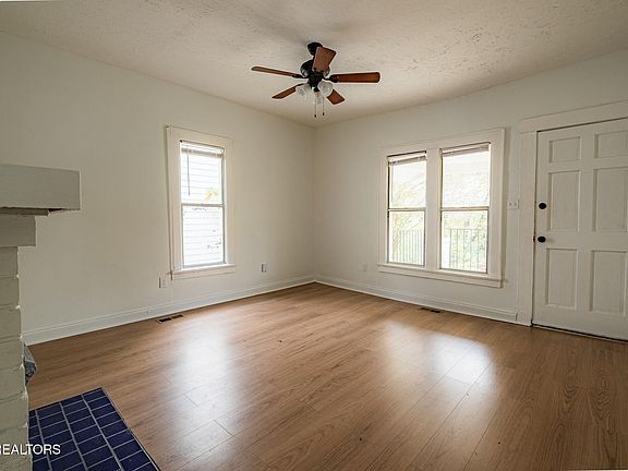 3rd image of 411 James Ave