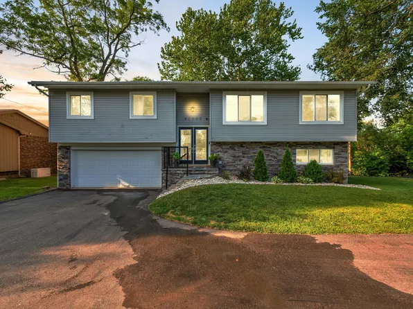 47900 W Huron River Dr, Belleville, MI 48111