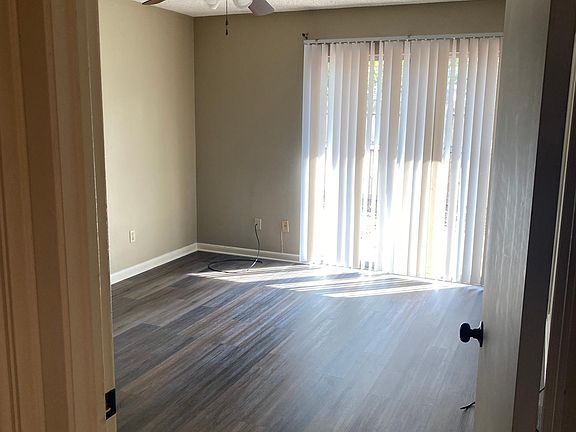 5th image of 1724 Preston Dr #1724