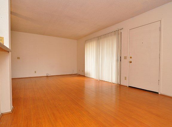 5th image of 1456-E E 5th St #1