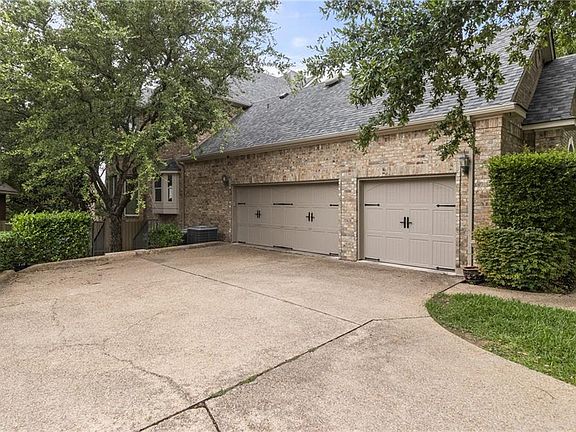4th image of 10129 Planters Woods Dr