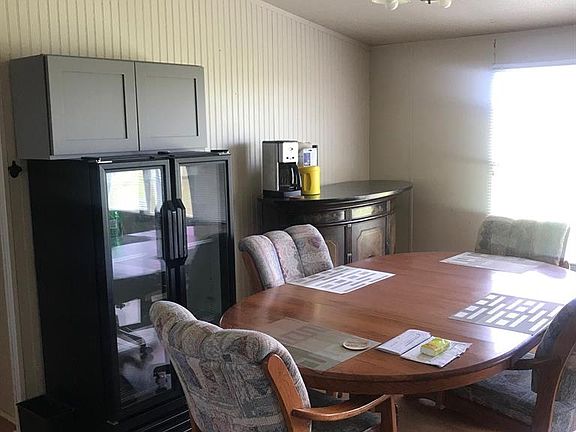 3rd image of 3035 Shady Creek Cir