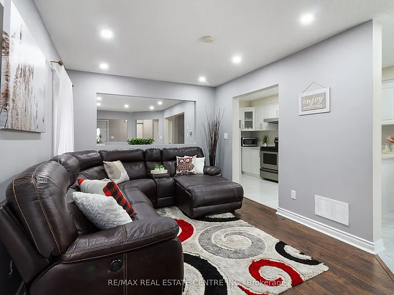 334 Perry Rd — Photo 15