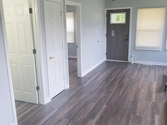 3rd image of 42420 N Lake Ave