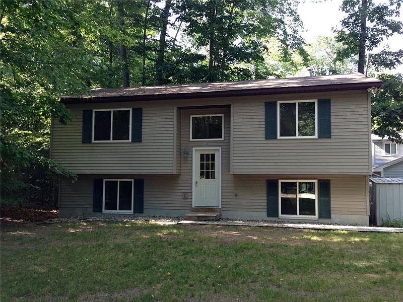 1st image of 18830 Lakewood Cir