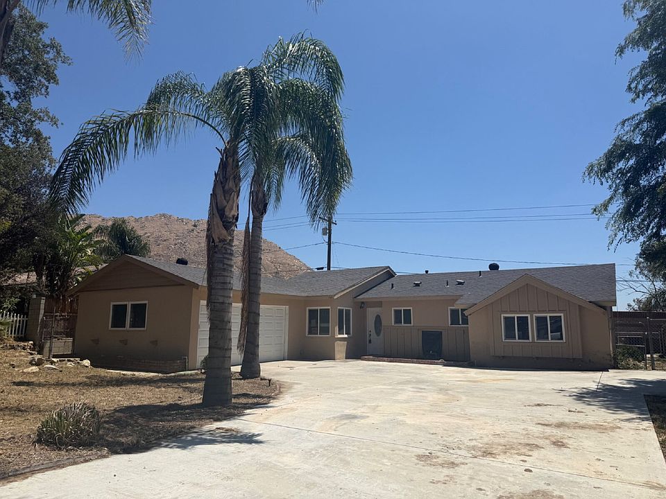 1st image of 144 E Campus View Dr