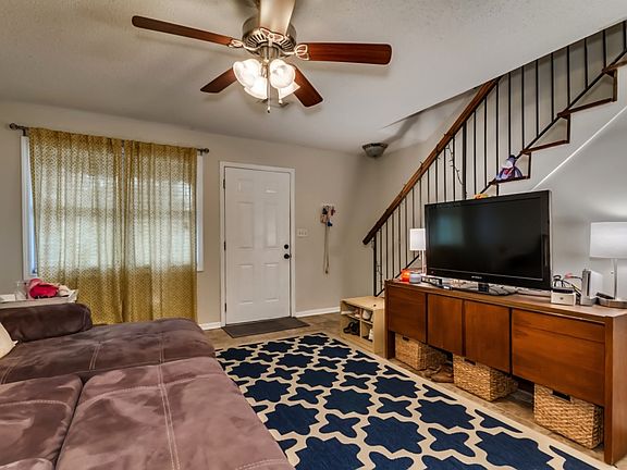 5th image of 1100 14th Ave APT A2