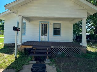 802 N Ash St, Ponca City, OK 74601
