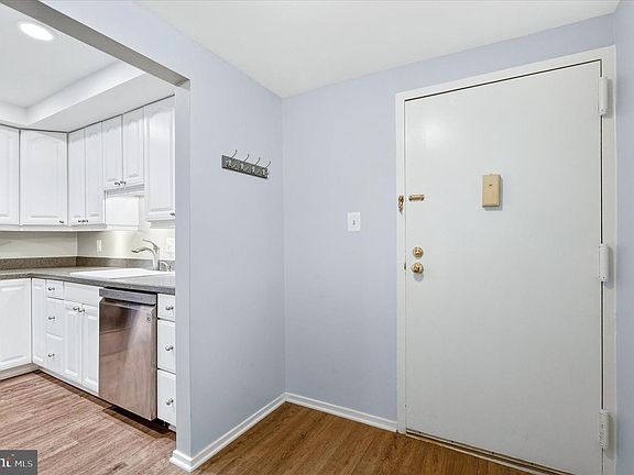 4th image of 10000 Stedwick Rd APT 104