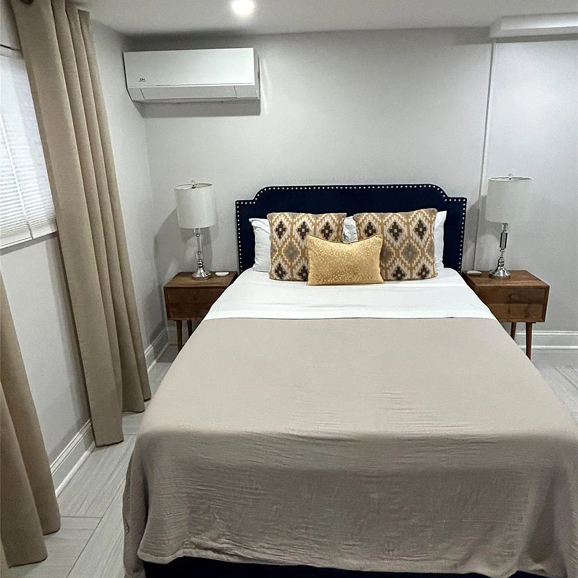 Studio, 1.0 bath, 1080 sqft, $2,000 — Photo 1