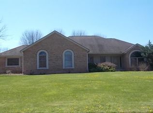 1340 Meadowood Cir, Poland, OH 44514