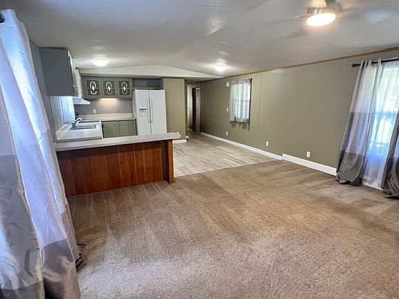 4th image of 4680 Bradley Dr