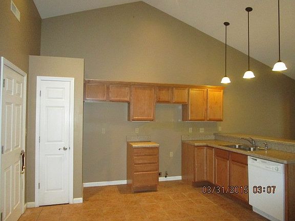 5th image of 3407 Orchard Ct SE