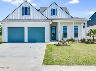 104 Canehaven Blvd, Youngsville, LA 70592