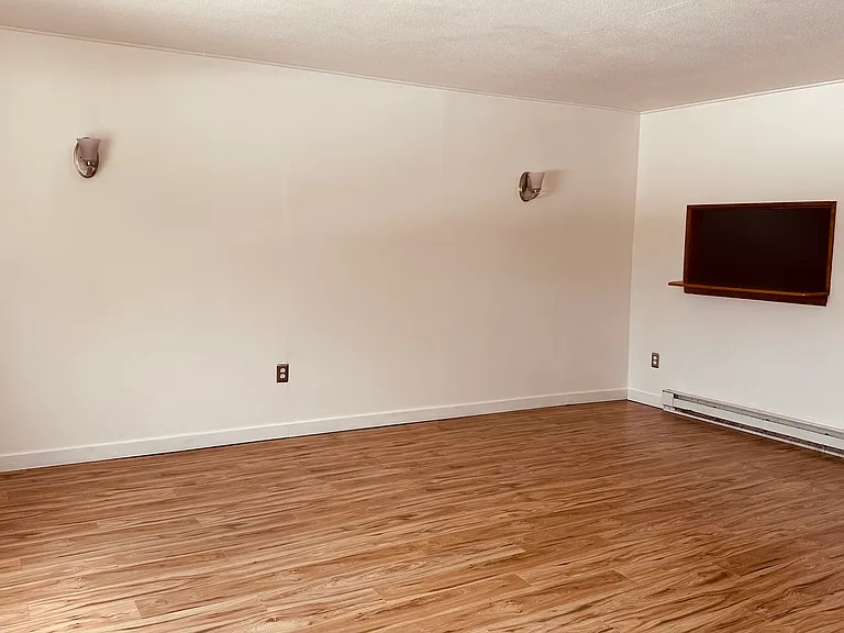 881 Albany Post Rd #17 — Photo 8