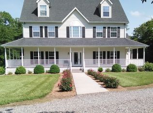 941 Jacob Ln, Montross, VA 22520