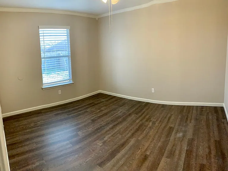 911 Cooper Ln — Photo 19
