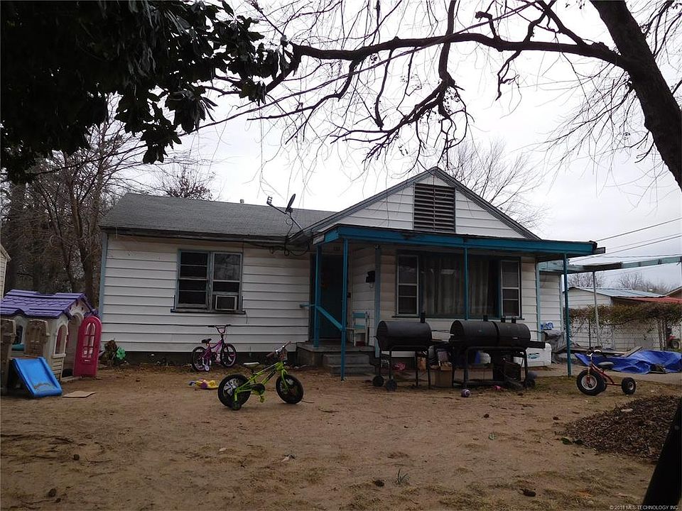 1st image of 521 S 12th St