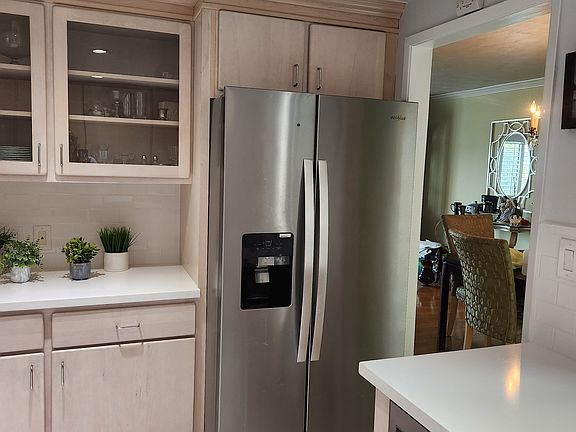 5th image of 3500 W Manchester Blvd Unit 412