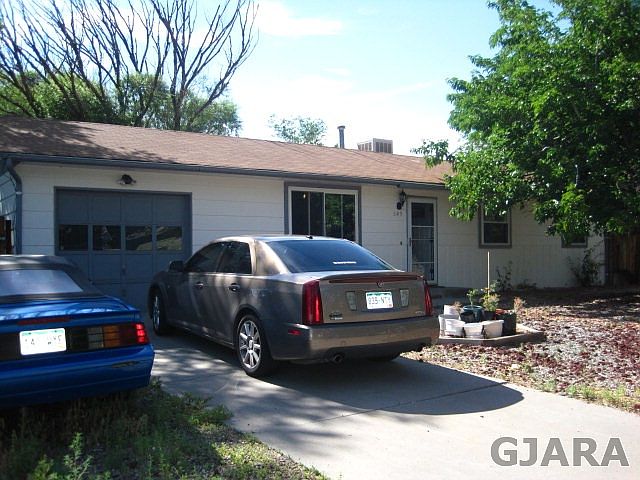 1st image of 549 Honeycomb Ln