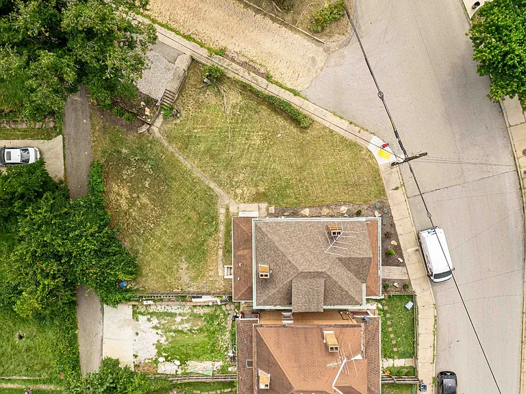 400 W Prospect Ave — Photo 33