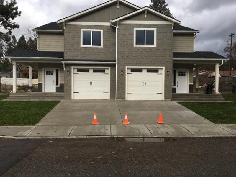 1st image of 1525 E Stiner Ave