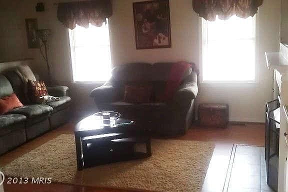 4th image of 9406 Hickory Hill Dr