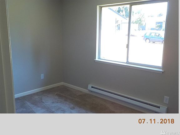 2nd image of 2416 21st St SE
