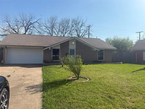 501 Kingston Dr, Grand Prairie, TX 75051